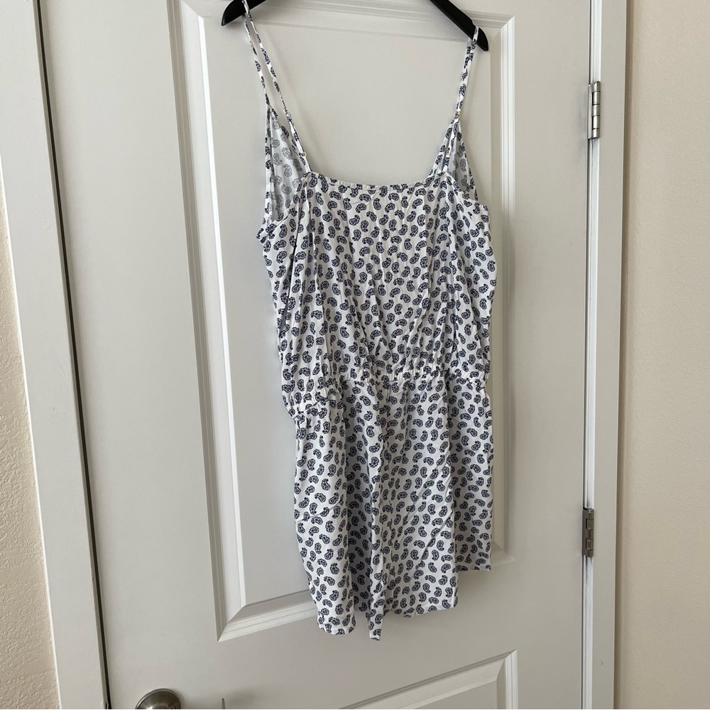 White and blue romper - Picture 4 of 5